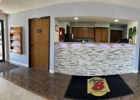 Super 8 by Wyndham Imlay City 2