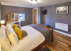 Host & Stay - Abbey Heights 5