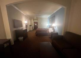 Super 8 by Wyndham IAH West/Greenspoint 5