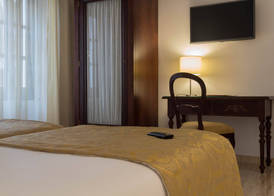 Hotel Born 3