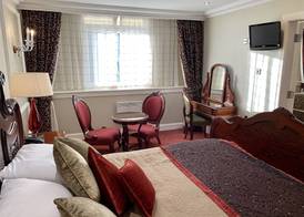 The Bruce Hotel 4