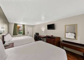 Americas Best Value Inn Bonham 4