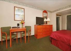 Quality Inn New Columbia-Lewisburg 4