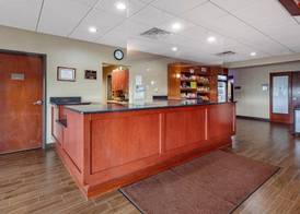 Comfort Suites Escanaba West 3