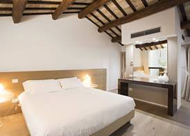 Borgoleoni 18 - Room and Breakfast 3