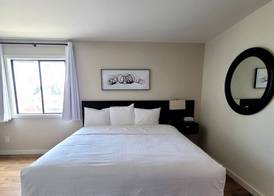 Richland Inn and Suites 4