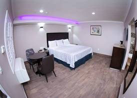 Diamond Bell Inn & Suites 5