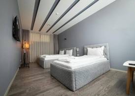 Hotel Gloria KS 5