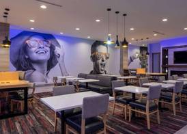 La Quinta Inn & Suites by Wyndham Greensboro Arpt High Point 4