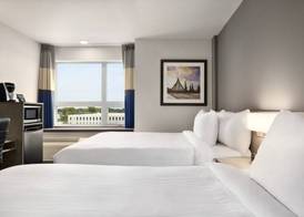 Microtel Inn & Suites by Wyndham Boisbriand 5