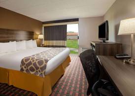 Baymont by Wyndham Northwood 5