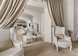 Paradise Art Hotel by Mr and Mrs White 2