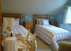 White Cottage Bed and Breakfast 2
