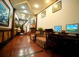 Hanoi Street Hotel 4