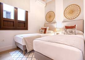 Genteel Home Santas Patronas 4