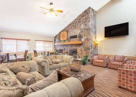 AmericInn by Wyndham Ham Lake 2