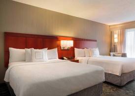 Courtyard by Marriott Champaign 4
