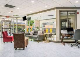 Quality Inn & Suites York East 3