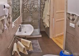 Corso 211 Beds & Suites 2