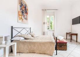 Lia Apartment 4