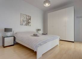 Modern Seaview Apartment, Top Location 2