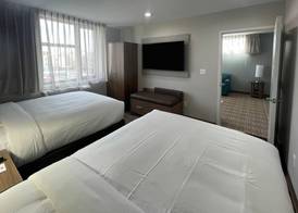 MainStay Suites Bronx - Belmont 5