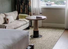 The Harborvale, Autograph Collection 5