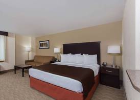 AmericInn by Wyndham Janesville 4