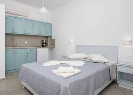Maria Studios and Apartments 3