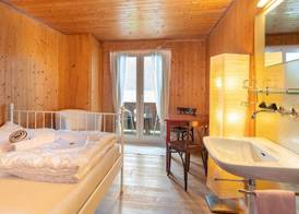 Lake Lodge Hostel 3