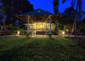 Crystal Bay Yacht Club Beach Resort 2