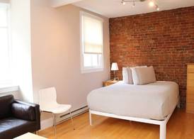 Maverick Suites at 402 Columbus Ave 5