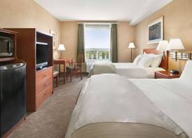 Days Inn & Suites by Wyndham Cochrane 3