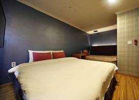 Central Hotel 4