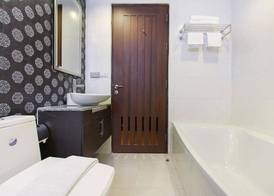BALLY SUITE SILOM 4
