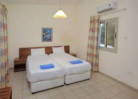 Nissiana Hotel & Bungalows 4