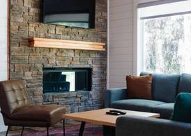 Overlander Mountain Lodge 3