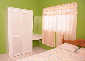 Hillview Apartments and Vehicle Rental 3