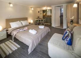 Vassilis Guest House 2