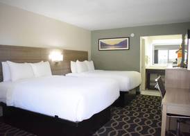 Quality Inn Manning I-95 4