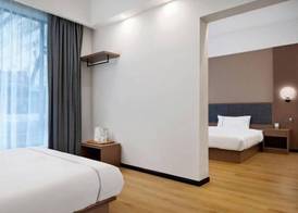 Serinity Hotel (Yangshuo West Street Lijiang Branch) 4