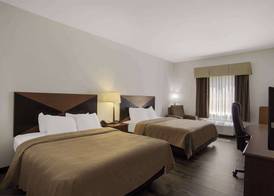 Quality Inn & Suites Chambersburg Northeast 5