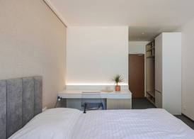Hotel Gardinn - Free Parking and Quiet Garden 4