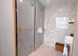 Sophia International Hotel 4