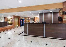 Ramada by Wyndham Newburgh/West Point 3