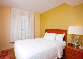 MainStay Suites Bloomington near University 3