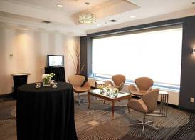 Courtyard by Marriott Toronto Downtown 5