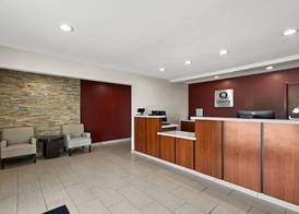 Quality Suites Wildwood - The Villages 2