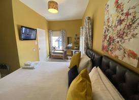 Grosvenor Place Guest House 4