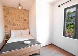 Solo Boutique Hotel 3